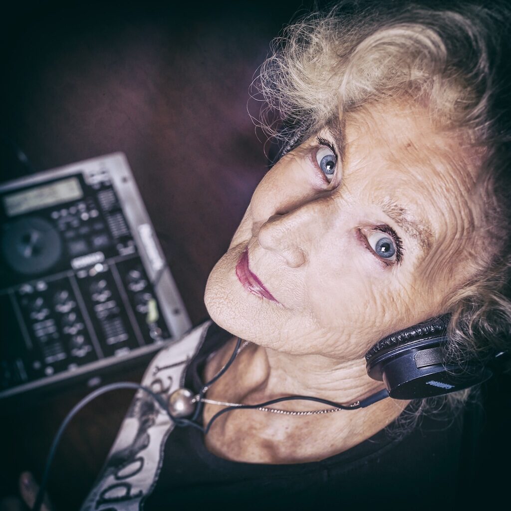 DJ Wika – Starość to jest życie!
